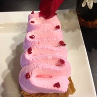 Let Them Eat Cake สยามเซ็นเตอร์