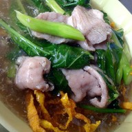 ราดหน้ายอดผักโภชนา