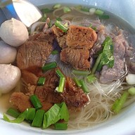 ก๋วยเตี๋ยวอาปา อามะ เลียบทางด่วนบางนา