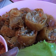 เจ๊หน่อยแหนมเนือง