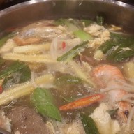 จุ่มแซบฮัท เซ็นทรัลมารีน่า