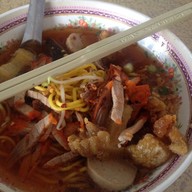 ก๋วยเตี๋ยวลุงนำ