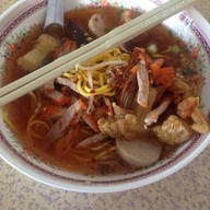 ก๋วยเตี๋ยวลุงนำ