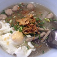 ก๋วยจั๊บ-กาแฟ