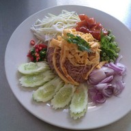 สุขเกษม ข้าวหมูแดงหมูกรอบ
