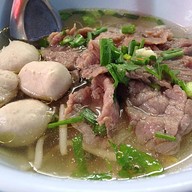 ก๋วยเตี๋ยวอาปา อามะ เลียบทางด่วนบางนา