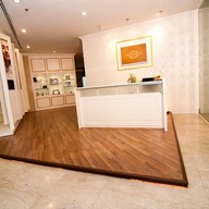 Lisa Frances Clinic And Medical Spa เกษรวิลเลจ