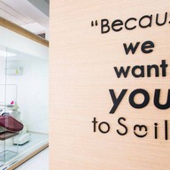 Smile gallery dental clinic อุดมสุข