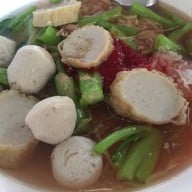 ก๋วยเตี๋ยวลูกชิ้นปลานายมิ้งค์