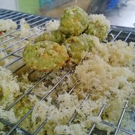 กล้วยทอดบุญคงมาก