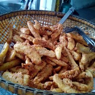 กล้วยทอดบุญคงมาก