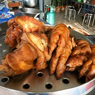 ข้าวมันไก่-ขาหมูอร่อยที่สุดในโลก สาขา1