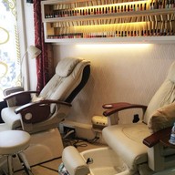 Golden Scissors Nail Spa & Hair Salon