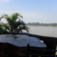 บ้านฮิมโขง