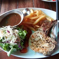 Simple Life Bar & Restaurant