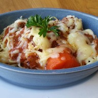 สปาเก็ตตี้สตูว์เนื้ออบชีส 