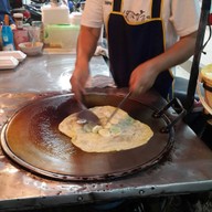 โรตีช่างรัตน์ ไก่แบ้