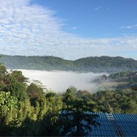 ฟ้าใสหมอกสวย