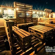 The Pallet Skybar Music & Bistro