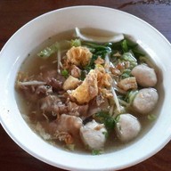 สวนอาหารริมน้ำปัทมา