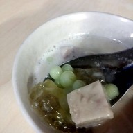 ขนมบัวลอยโบราณ (ป้าหมวย)