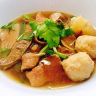 โตเกาเหลาเนื้อ บ้านสวน  ชลบุรี