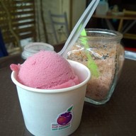 Siam Thai Fruit Icecream หลังโลตัส มอ.