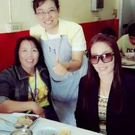 ร้านหยูข้าวมันไก่&ข้าวเหนียวหมวยมูน