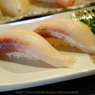 Jiro Raw bar & grill โรงแรม แมนฮัตตัน