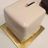Let Them Eat Cake สยามเซ็นเตอร์
