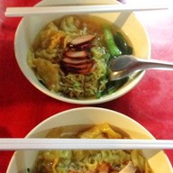 บะหมี่ - เกี๊ยว (หน้า มช.)