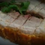 หมูกรอบฟันแตก