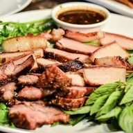 1000 Boke Cafe & Restaurant