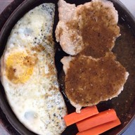 บังอรเชิญสเต็ก ตลาดนัดจตุจักรชลบุรี