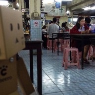 ผัดไทยเจ๊ดม ตลาดโต้รุ่งสุโขทัย