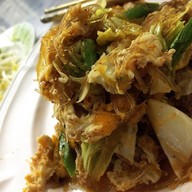 ผัดไทยเจ๊ดม ตลาดโต้รุ่งสุโขทัย