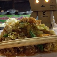 ผัดไทยเจ๊ดม ตลาดโต้รุ่งสุโขทัย