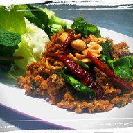 ร้านอาหารหลังบ้าน