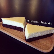 LEE'S CAFE