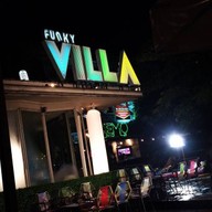 FUNKY VILLA