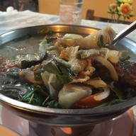 หลบมุม ( ในสวนปลาม์ )