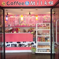 Tasty Corner by BaLL หมุ่บ้านชลลดา