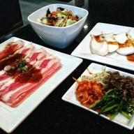 Emperor Yakiniku Buffet ปอร์ติโก้