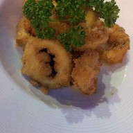 Luna Sky Garden Cafe’ โรงแรมโกลว์ ประตูน้ำ