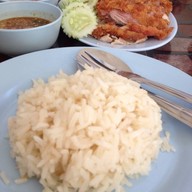 ข้าวมันไก่ไหหลำสันป่าตอง