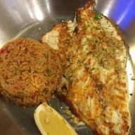 Cafe Fish ดิเอ็มโพเรี่ยม