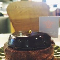 Let Them Eat Cake สยามเซ็นเตอร์