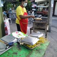 ลูกชิ้นย่างป้าขุ้ม