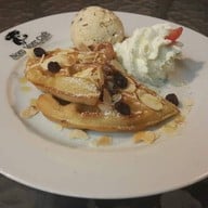 นมมอร์คาเฟ่ ม.ศิลปากร