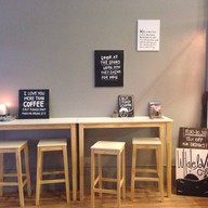 LEE'S CAFE